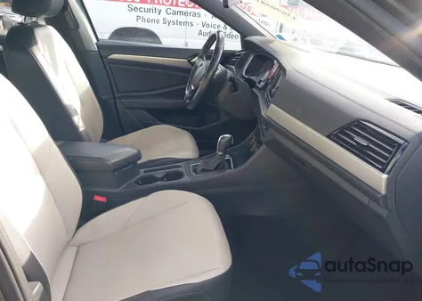 2019 Volkswagen Jetta 1.4T R-Line/1.4T S/1.4T Se z USA, uszkodzony, nr VIN 3VWC57BU3KM058205